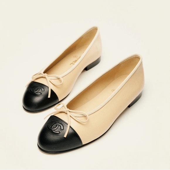 CHANEL Lambskin Beige and Black Flats